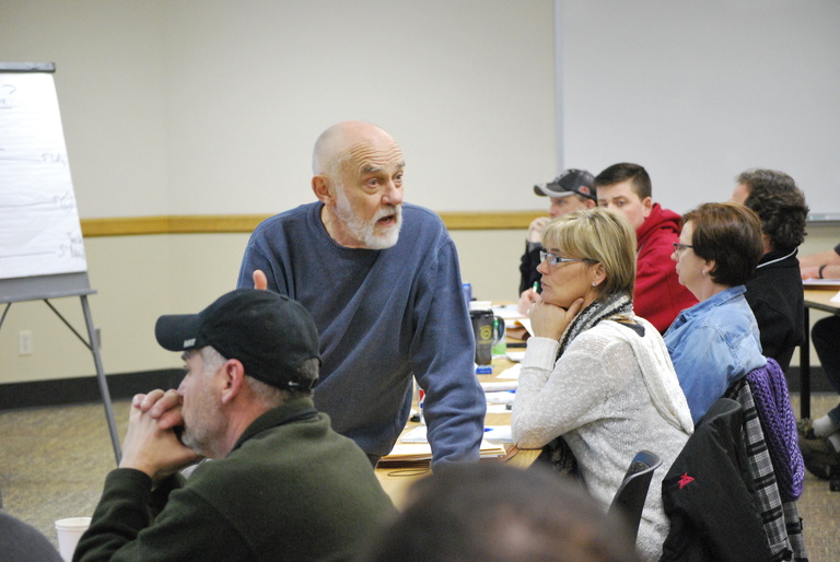 Image of UI Labor Educator teaching students
